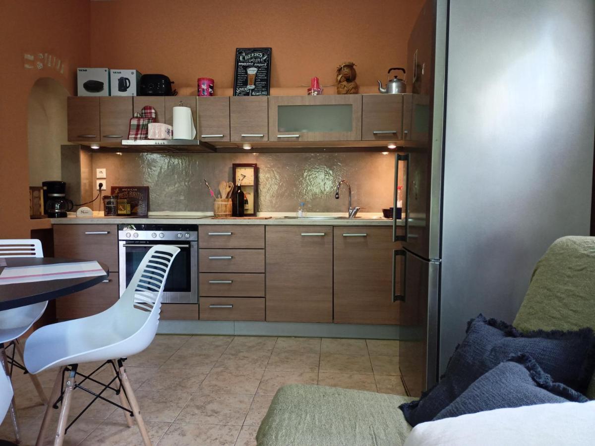 Filion Comfortable Country Apartment Lefkakia Bagian luar foto